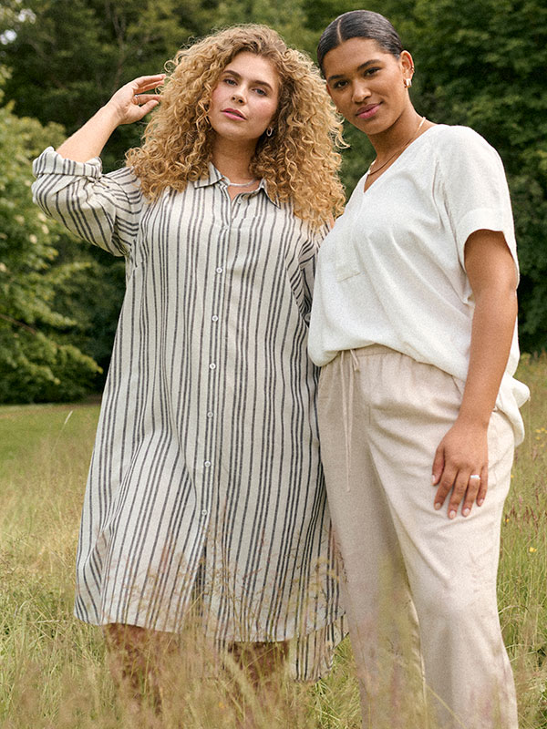 KCMILLE - Plus Size Klänning fra Kaffe Curve