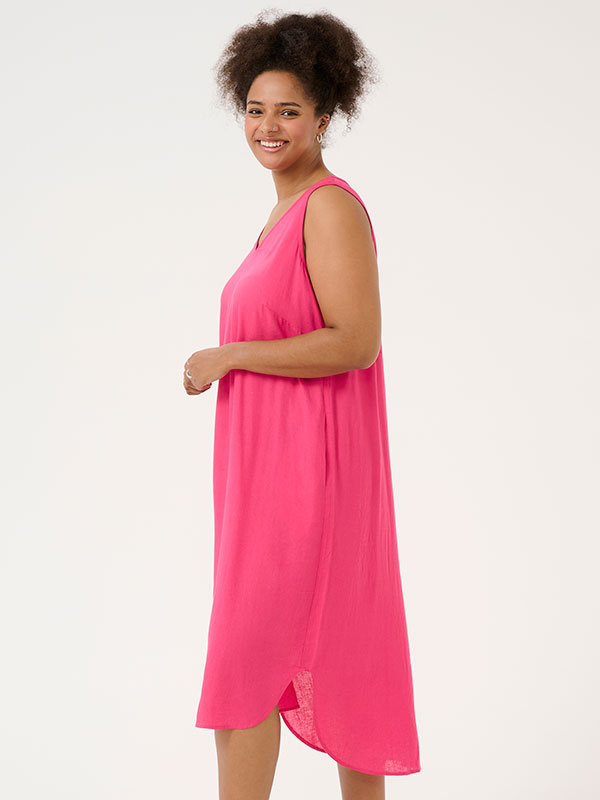 KCMILLE - Plus Size Klänning fra Kaffe Curve