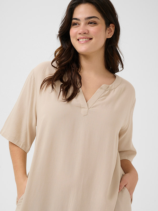 KCMILLE - Plus Size Klänning fra Kaffe Curve