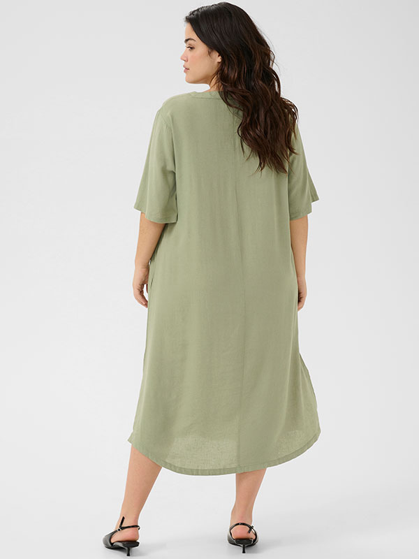 KCMILLE - Plus Size Klänning fra Kaffe Curve