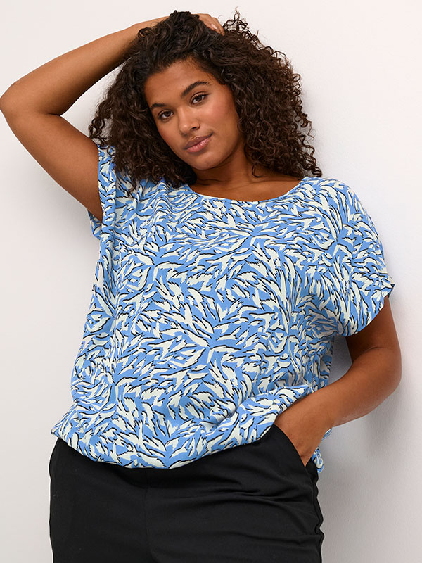 JENNY - Plus Size Blus fra Kaffe Curve