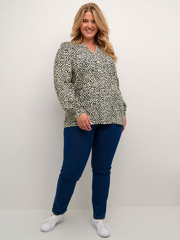 Blus fra Kaffe Curve