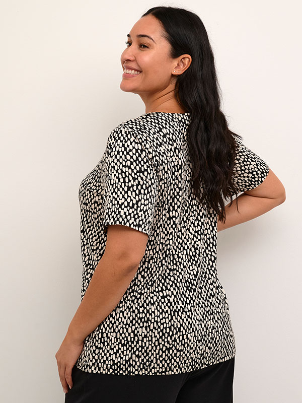 Blus fra Kaffe Curve