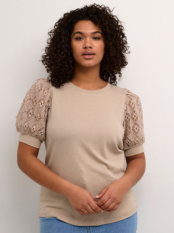 Blus fra Kaffe Curve