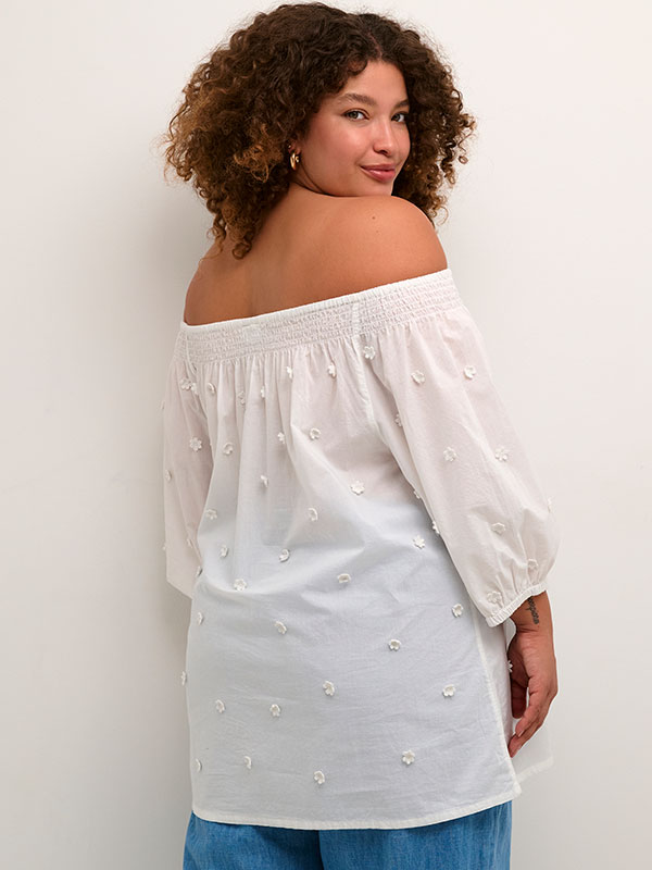 Blus fra Kaffe Curve
