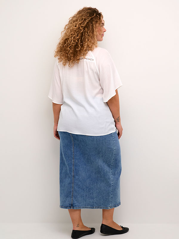 KCTILLA - Plus Size Blus fra Kaffe Curve