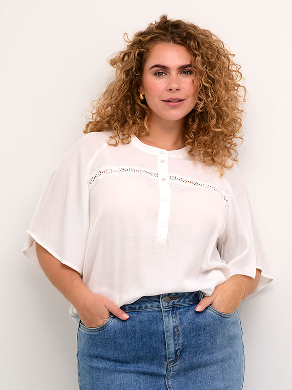 KCTILLA - Plus Size Blus fra Kaffe Curve