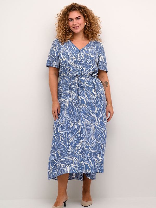 KCALONA - Plus Size Klänning fra Kaffe Curve