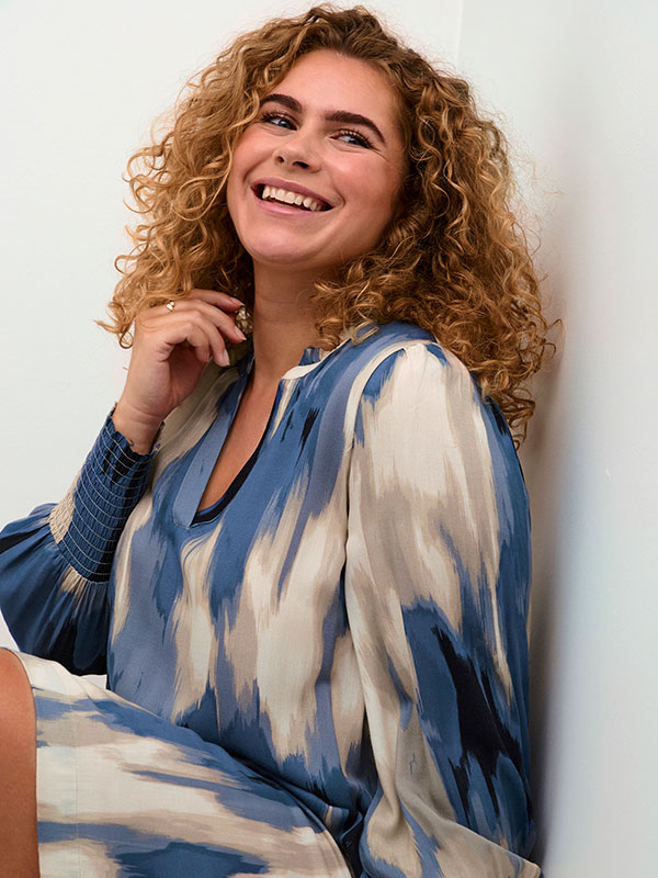 KCBELLA - Plus Size Klänning fra Kaffe Curve