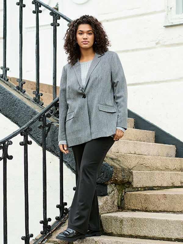KCELMA - Plus Size Byxor fra Kaffe Curve