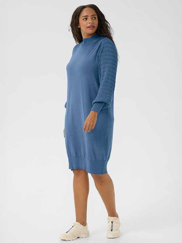 KCLINI - Plus Size Klänning fra Kaffe Curve