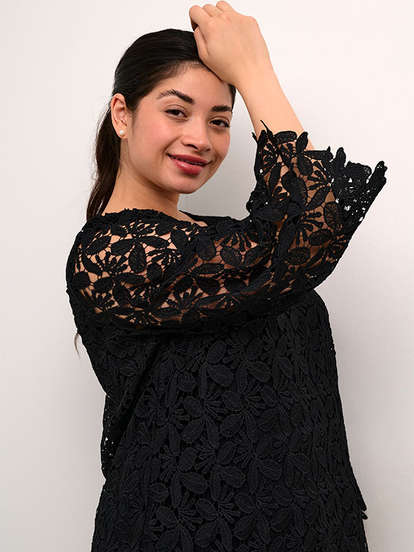 KCEMMA - Plus Size Klänning fra Kaffe Curve