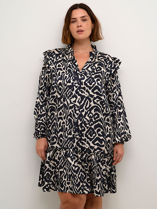 KCMATHILDA - Plus Size Klänning fra Kaffe Curve