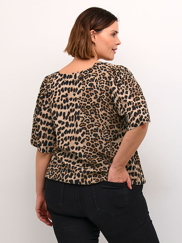 Blus fra Kaffe Curve