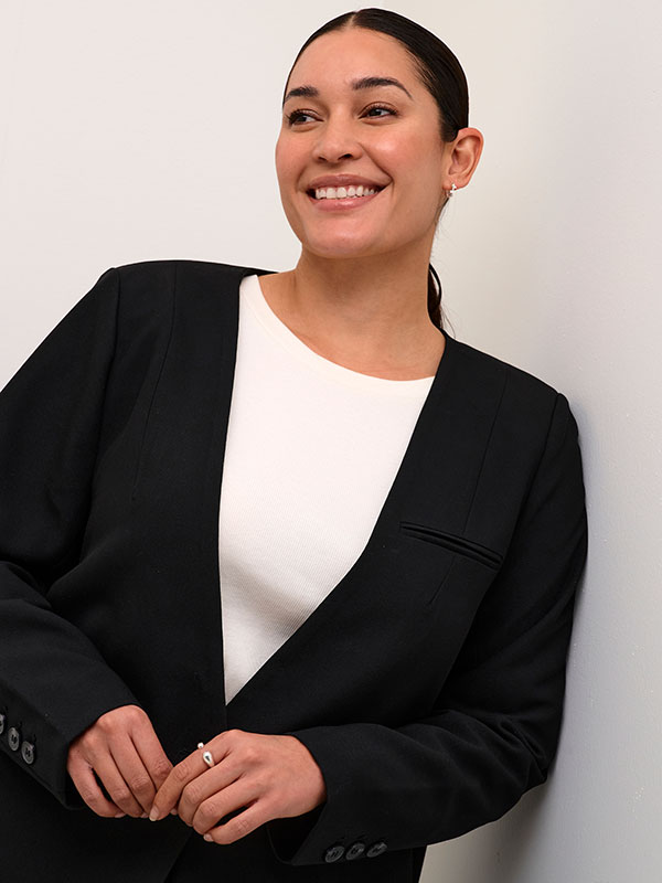 KCMIALA - Plus Size Kavaj fra Kaffe Curve
