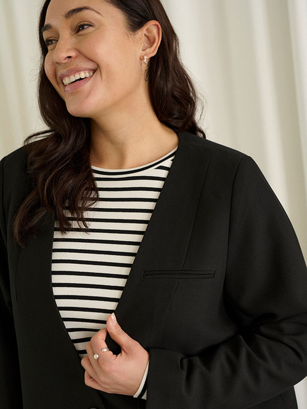 KCMIALA - Plus Size Kavaj fra Kaffe Curve