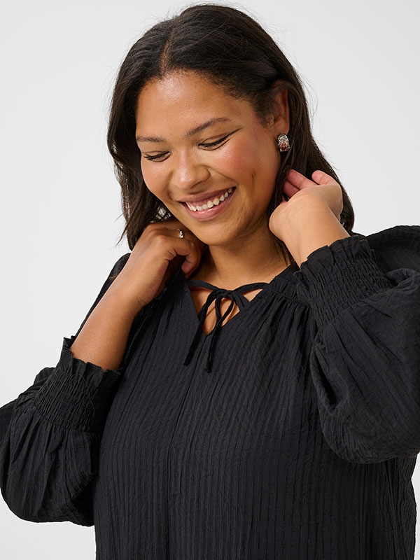 KCLINNA - Plus Size Klänning fra Kaffe Curve