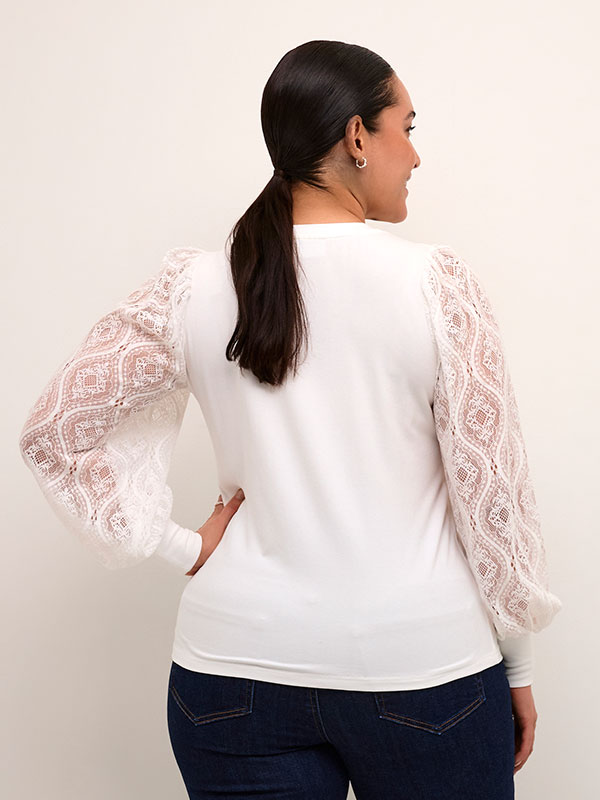 KCNIOMA - Plus Size Blus fra Kaffe Curve
