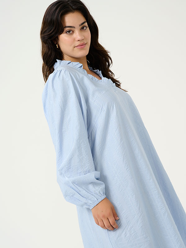 KCANNI - Plus Size Klänning fra Kaffe Curve