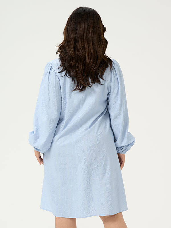 KCANNI - Plus Size Klänning fra Kaffe Curve