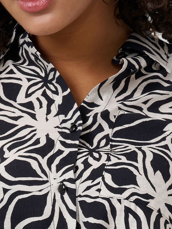KCHALIAH - Plus Size Klänning fra Kaffe Curve