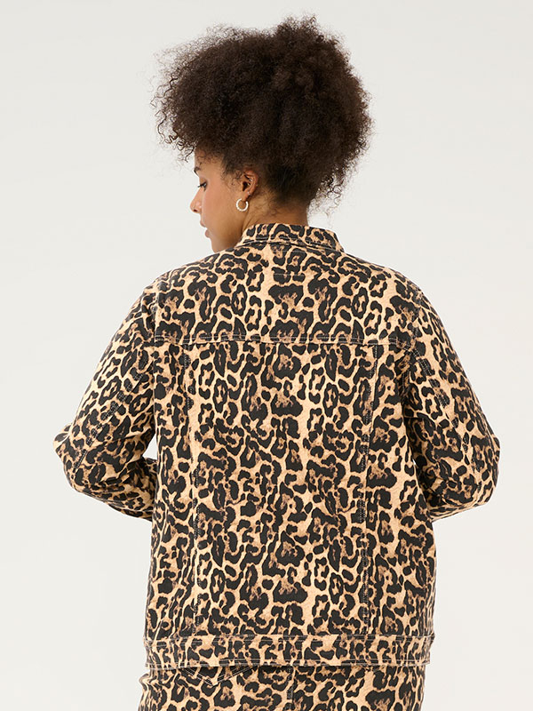 KCLEONOMA - Plus Size Jacka fra Kaffe Curve