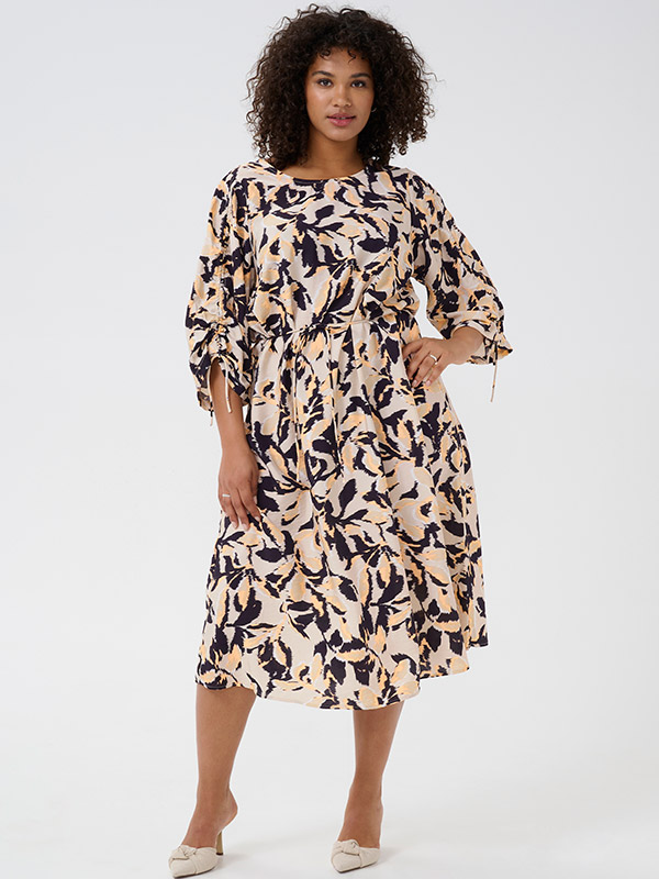 KCPACA - Plus Size Klänning fra Kaffe Curve