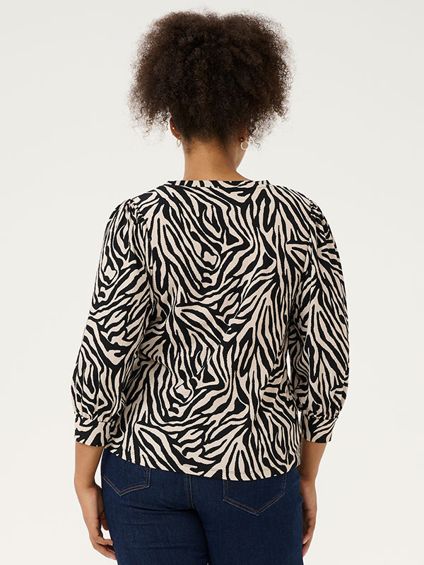 KCIVENA - Plus Size Blus fra Kaffe Curve