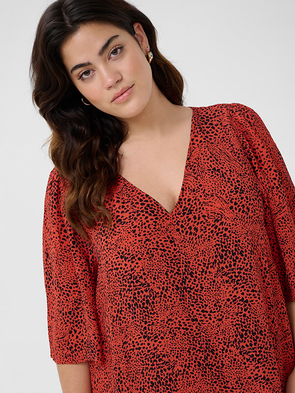 KCALIANA - Plus Size Klänning fra Kaffe Curve