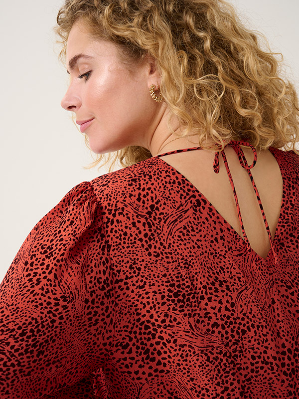 KCALIANA - Plus Size Klänning fra Kaffe Curve