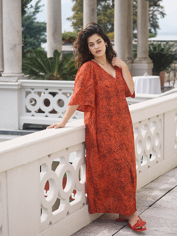 KCALIANA - Plus Size Klänning fra Kaffe Curve