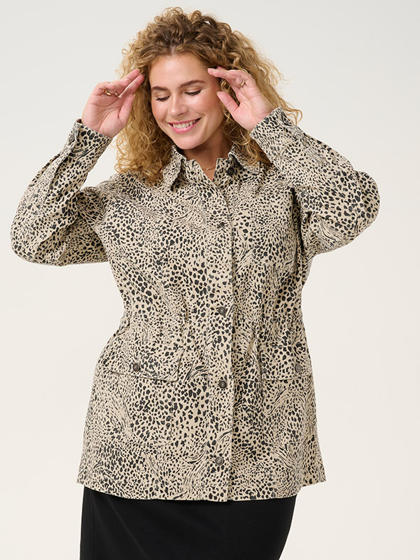 KCLISIA - Plus Size Jacka fra Kaffe Curve