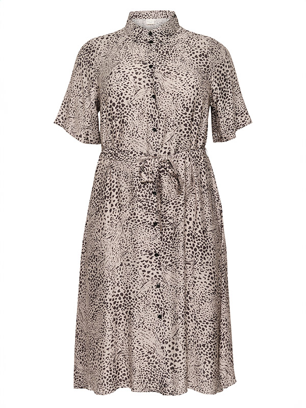 KCDEBRI - Plus Size Klänning fra Kaffe Curve
