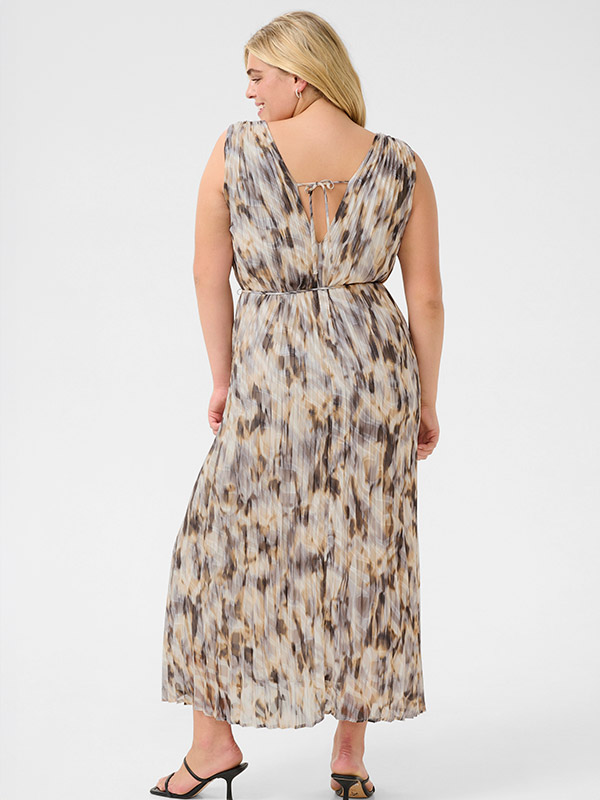 KCVICKA - Plus Size Klänning fra Kaffe Curve