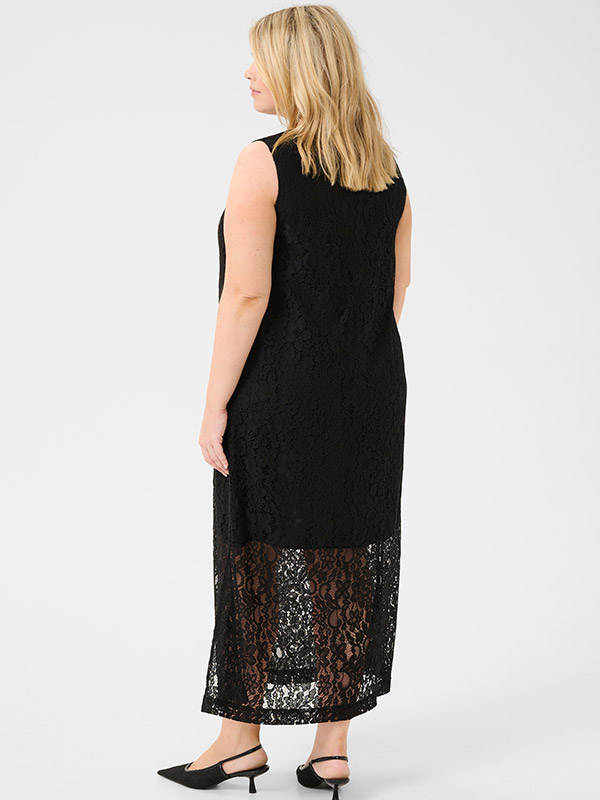 KCLORANI - Plus Size Klänning fra Kaffe Curve