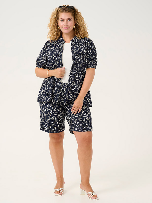 KCBEATE - Plus Size Skjorta fra Kaffe Curve