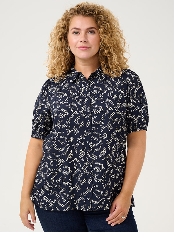 KCBEATE - Plus Size Skjorta fra Kaffe Curve