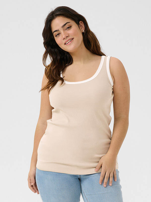 KCCARINA - Plus Size Top fra Kaffe Curve