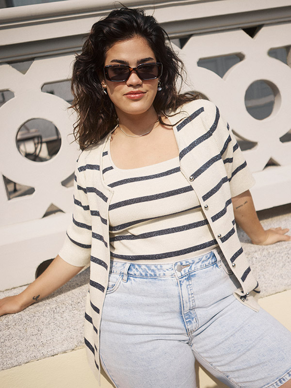 KCMORINA - Plus Size Kofta fra Kaffe Curve