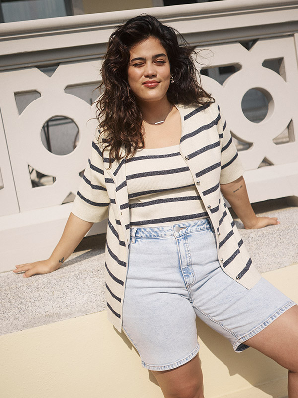 KCMORINA - Plus Size Kofta fra Kaffe Curve