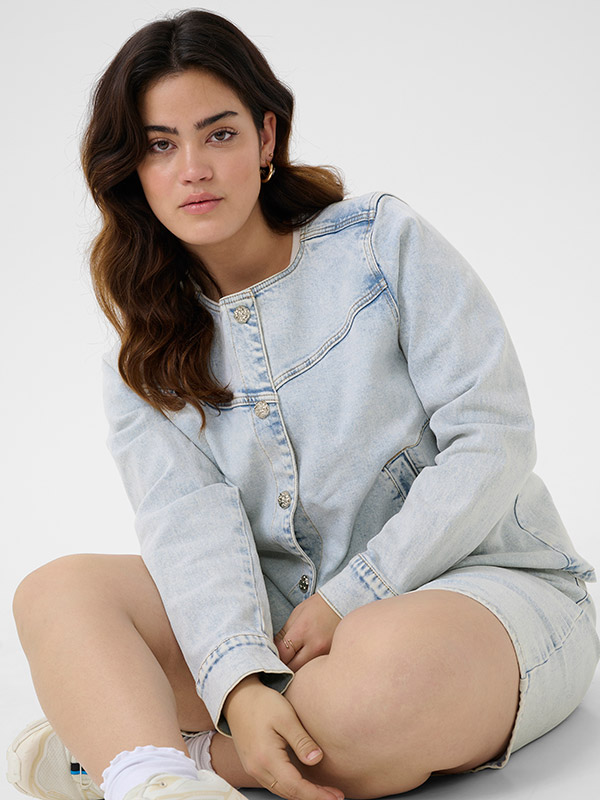 KCMAIA - Plus Size Jacka fra Kaffe Curve