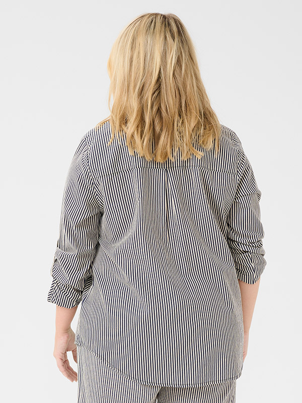 KCNANA - Plus Size Skjorta fra Kaffe Curve