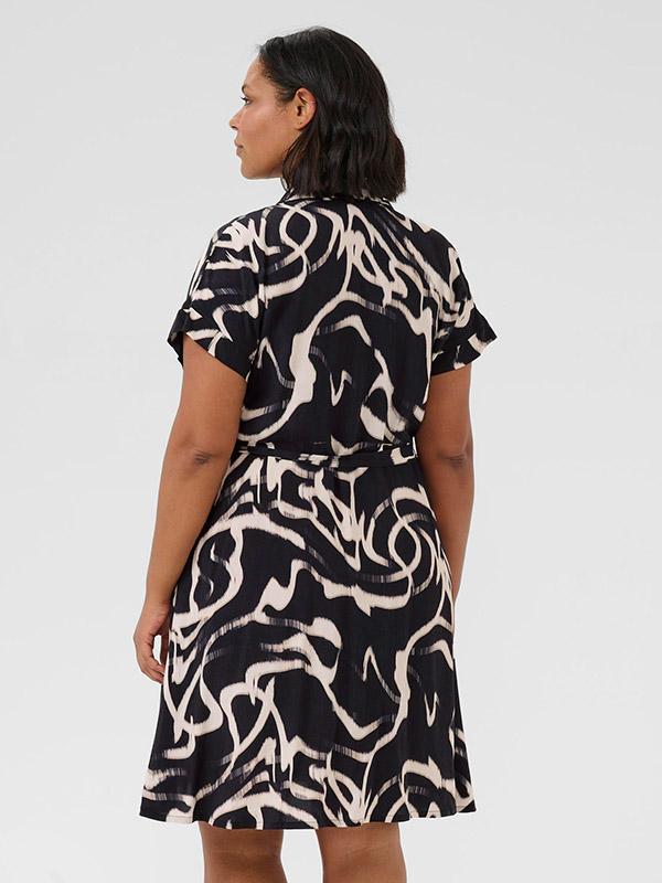 KCMAREN - Plus Size Klänning fra Kaffe Curve