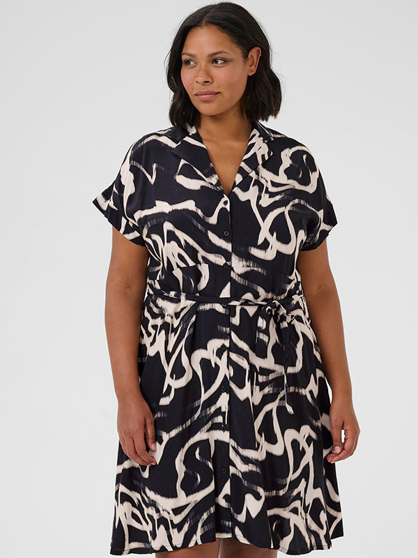 KCMAREN - Plus Size Klänning fra Kaffe Curve
