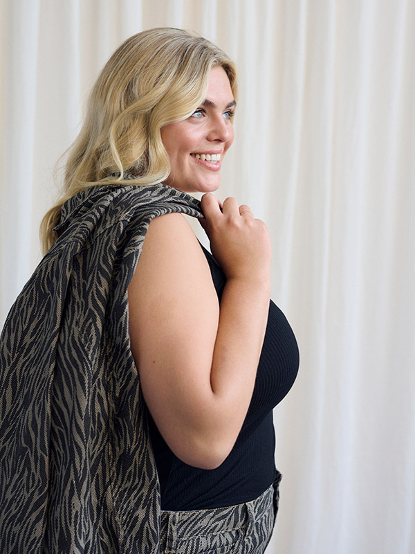 KCLEONOMA - Plus Size Jacka fra Kaffe Curve