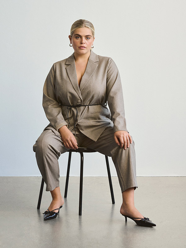 KCTILDA - Plus Size Byxor fra Kaffe Curve