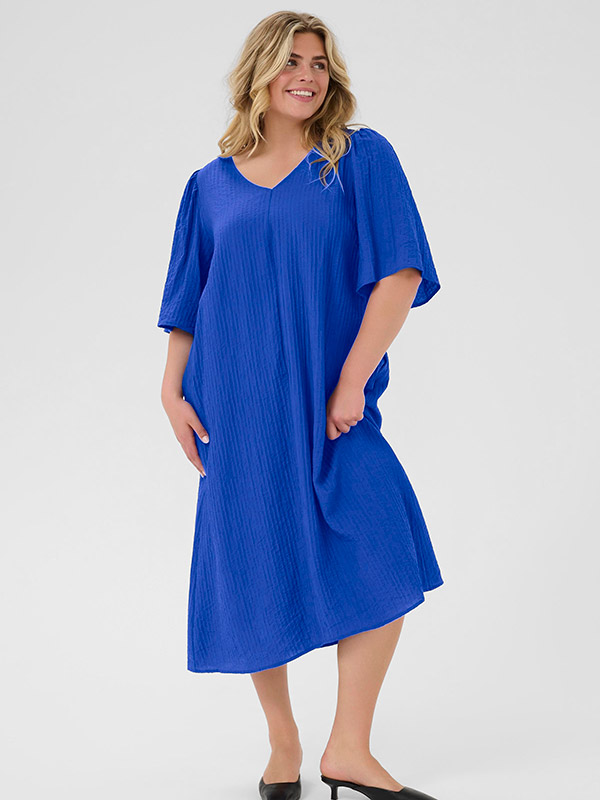 KCLISANA - Plus Size Klänning fra Kaffe Curve