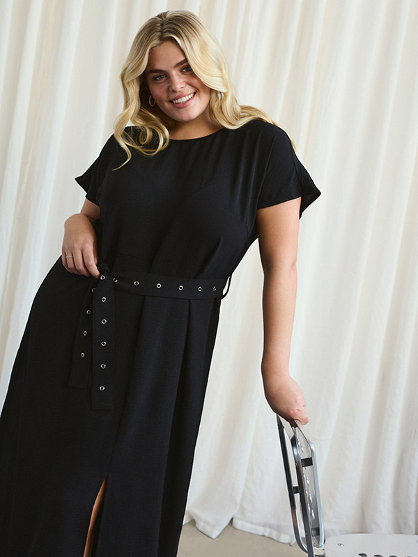 KCTENNA - Plus Size Klänning fra Kaffe Curve