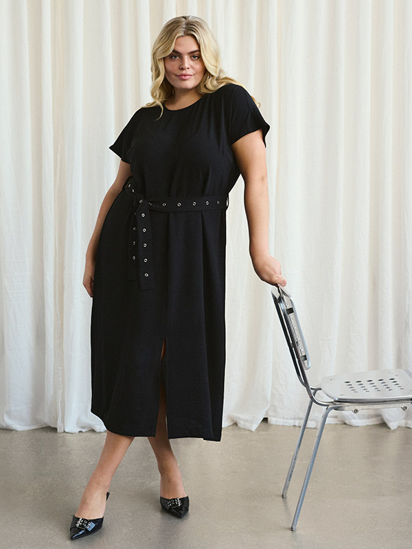 KCTENNA - Plus Size Klänning fra Kaffe Curve