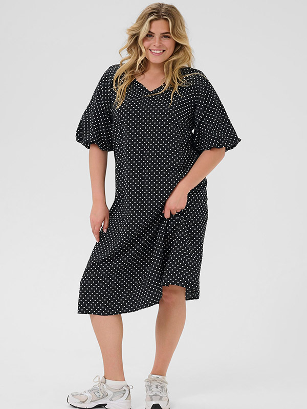 KCGINA - Plus Size Klänning fra Kaffe Curve
